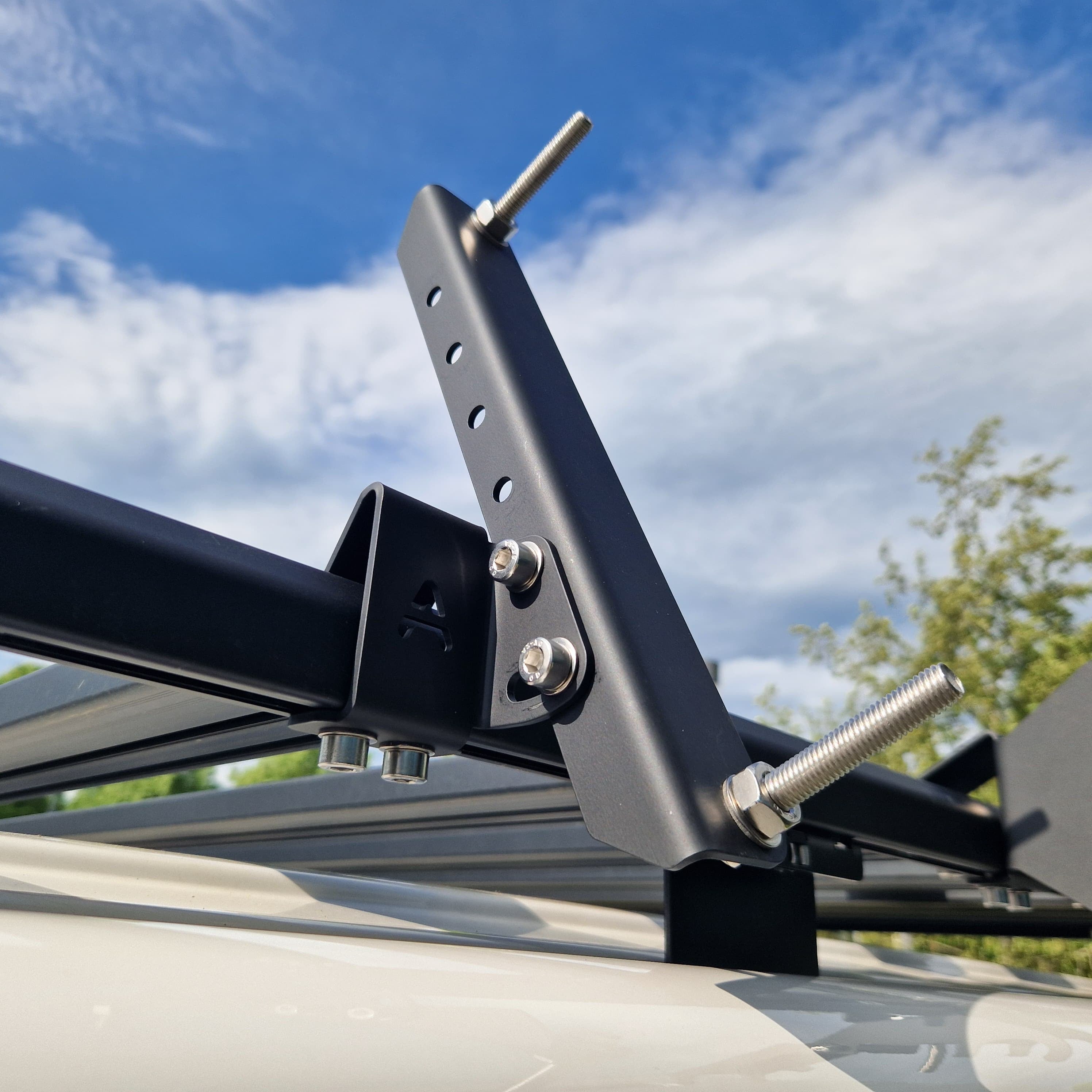 Seitliche Halterung für MAXTRAX Bergungsboards