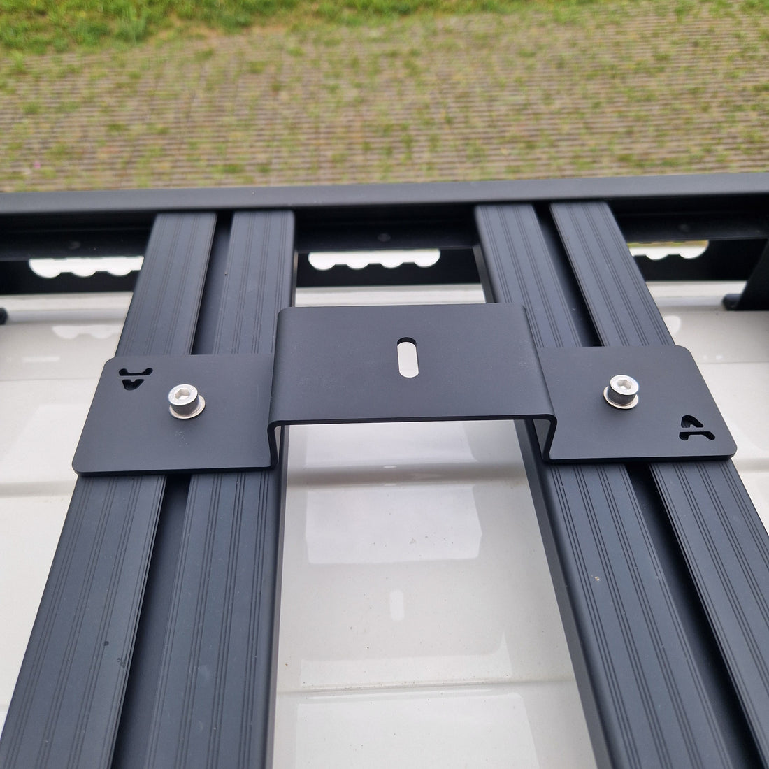 B Aluminium profile