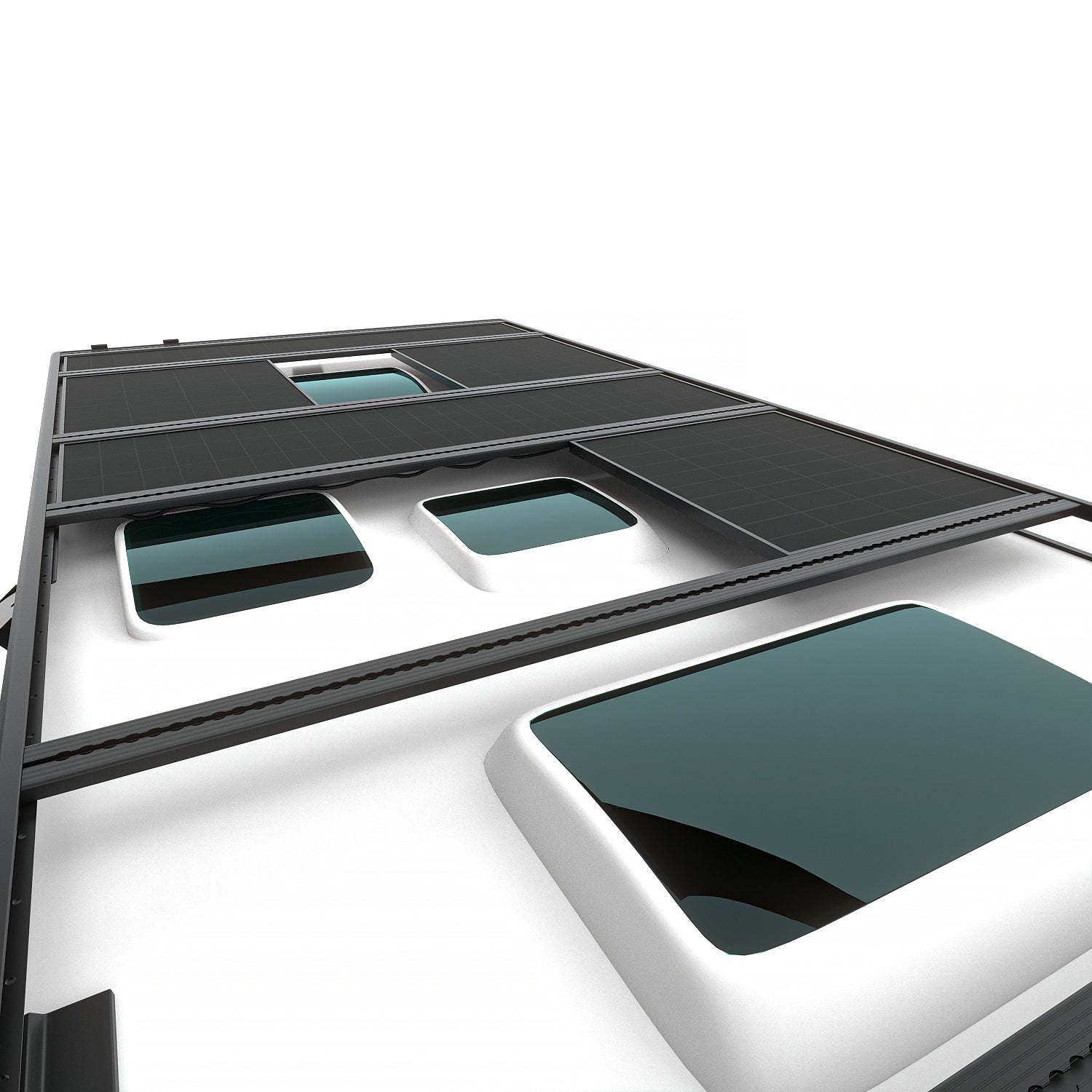 Detailaufnahme der Airholder Dachplattform mit montierten Solarmodulen über mehreren Dachfenstern – sauber integriertes Solar-Setup für autarkes Camping.