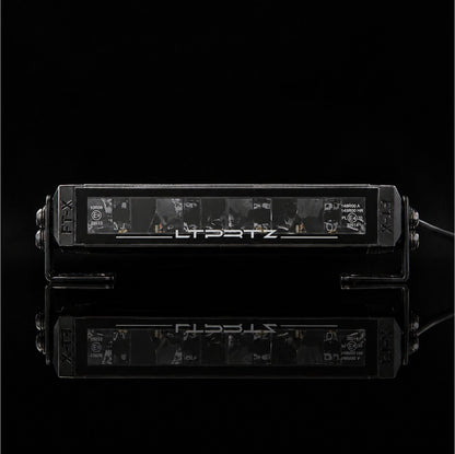 LTPRTZ Flat-X 9 Zoll LED-Lightbar, Frontansicht ausgeschaltet