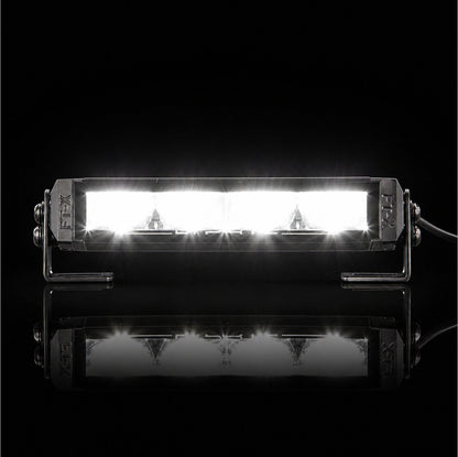 LTPRTZ Flat-X 9 Zoll Lightbar eingeschaltet mit Fernlicht