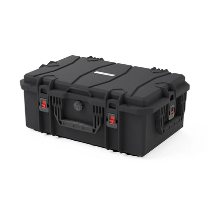 VICKYWOOD Transportbox FORT PLUS in Schwarz, geschlossen von schräg vorn mit Tragegriff, Druckausgleichsventil und roten Verschlüssen